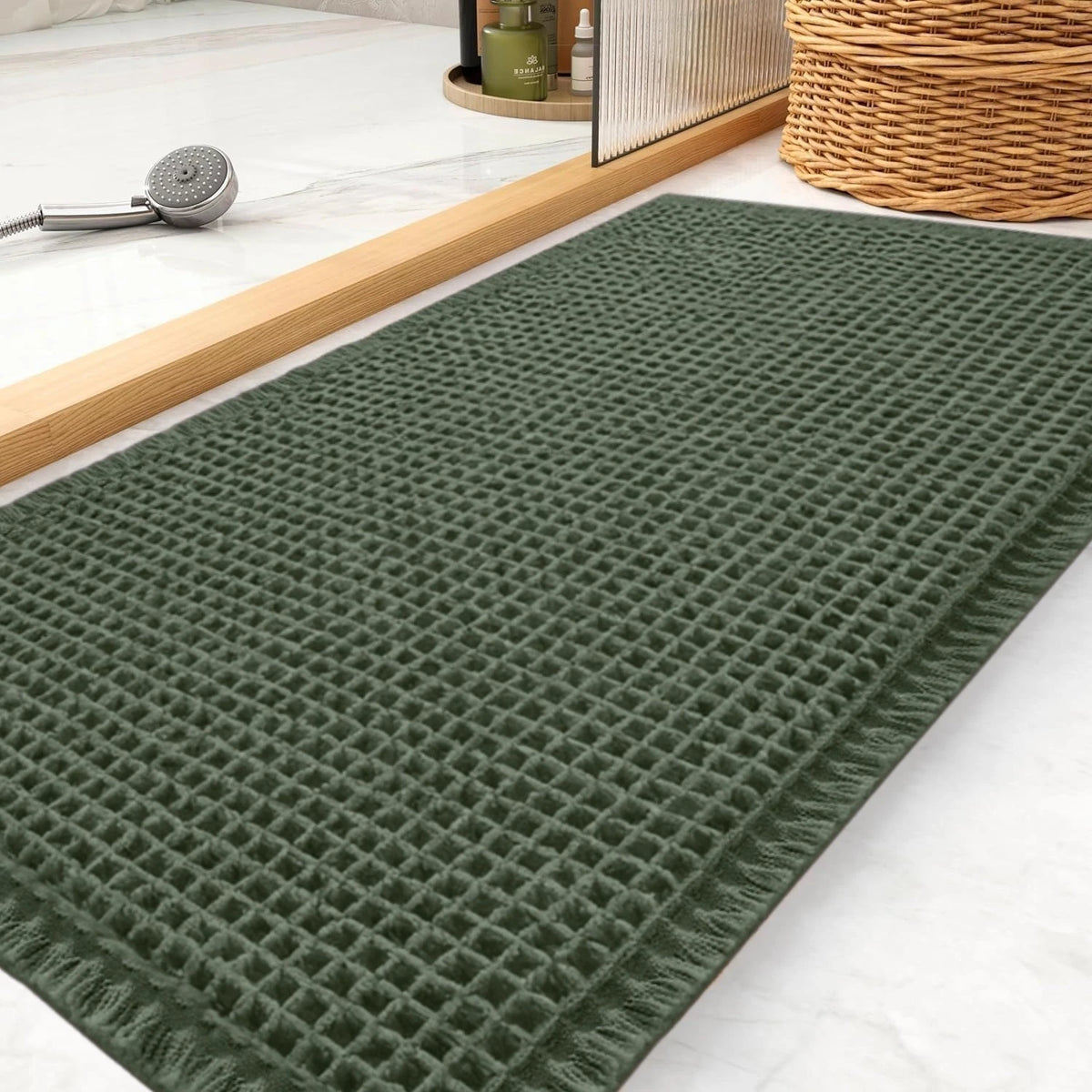 Super Absorbent Bath Mat with Non Slip Backing Waffle Textured Bathroom Rug for Shower Tub Quick-Dry Bath Mat Floor Protection