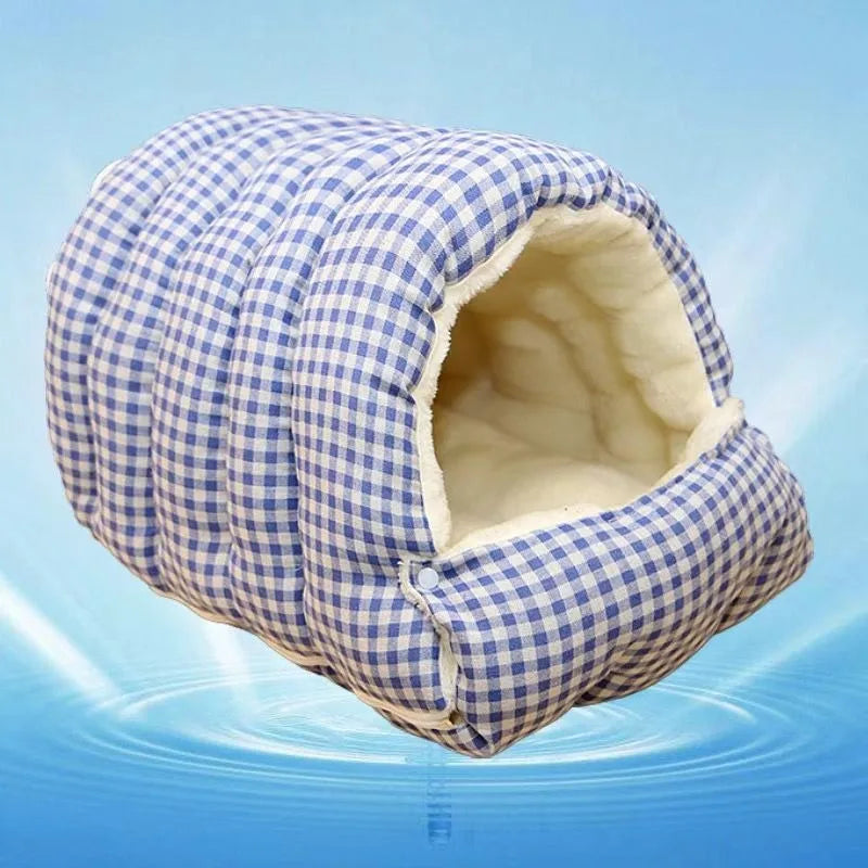 Foldable Winter Pet Bed/Sleeping Bag for Cats and Dogs, Thickened Semi-Enclosed Design, Soft Indoor, Christmas/Warm in Autumn/Winter