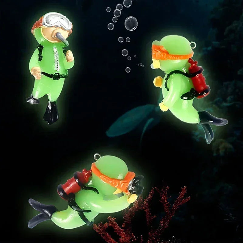 Mini Floating Diver Aquarium Ornaments Fish Tank Decoration Luminous Green Cute Small Floating Ball Aquarium Accessories Acuario