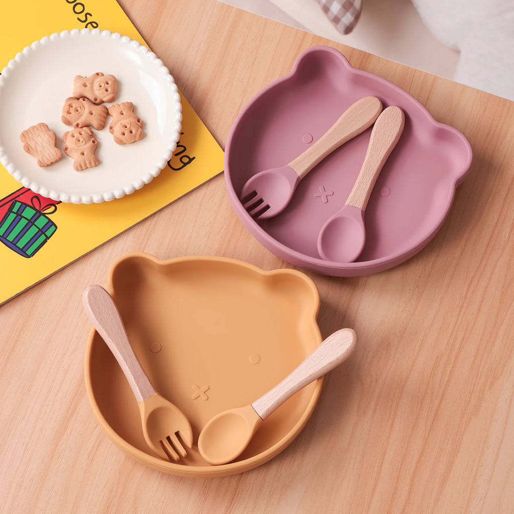 Color Kids 3PCS Cartoon Bear Silicone Feeding Set Sucker Bowl Wooden Handle Spoon Fork BPA Free Infant Self Feeding Gifts